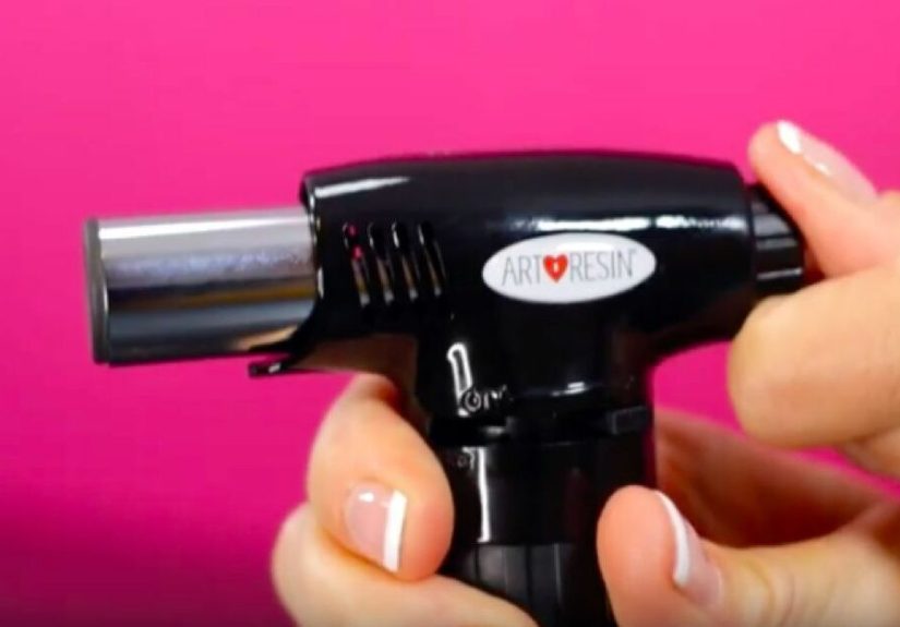 How to Get Rid of Bubbles in Epoxy Resin