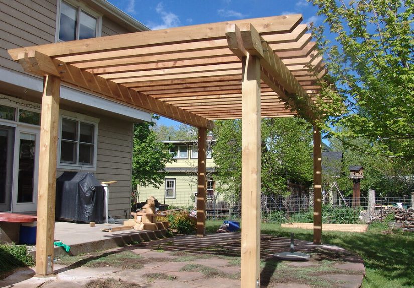 N Boulder Pergola
