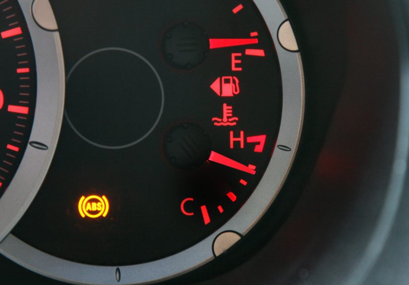 4 Ways to Know When a Muffler Is Broken