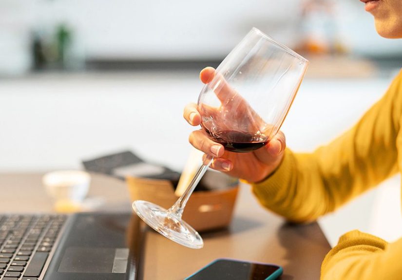 Alcohol Intolerance After COVID: Symptoms, Causes, Treatment