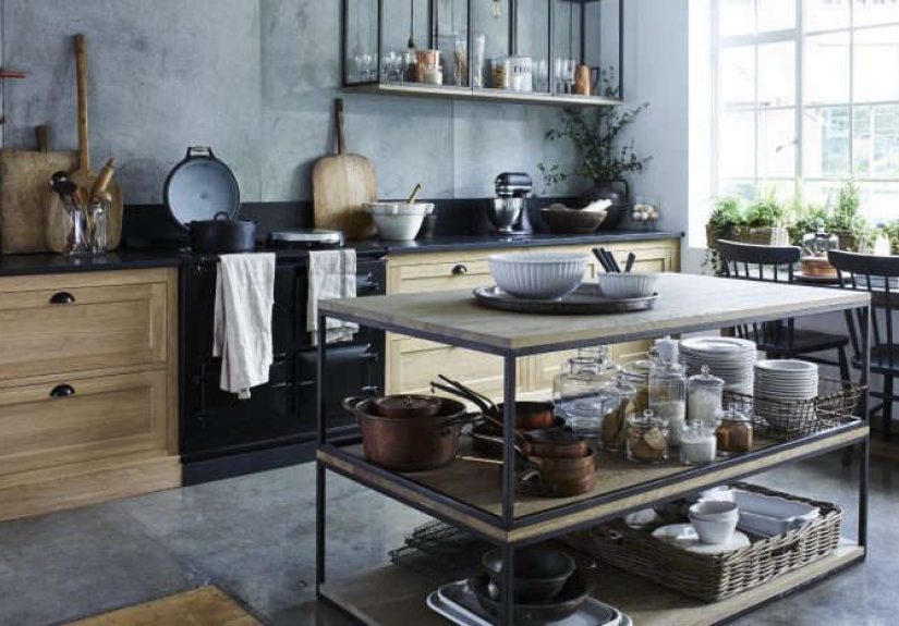 Design Sleuth: Stacked and Wall-Mounted Tables as Kitchen Storage