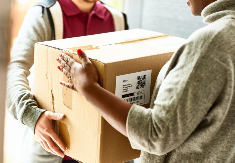 How to Avoid High Holiday Shipping Fees This Year