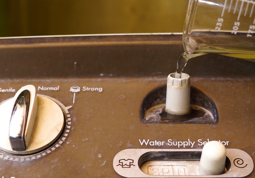 How to Use Bleach Without Ruining Clothes: 14 Steps