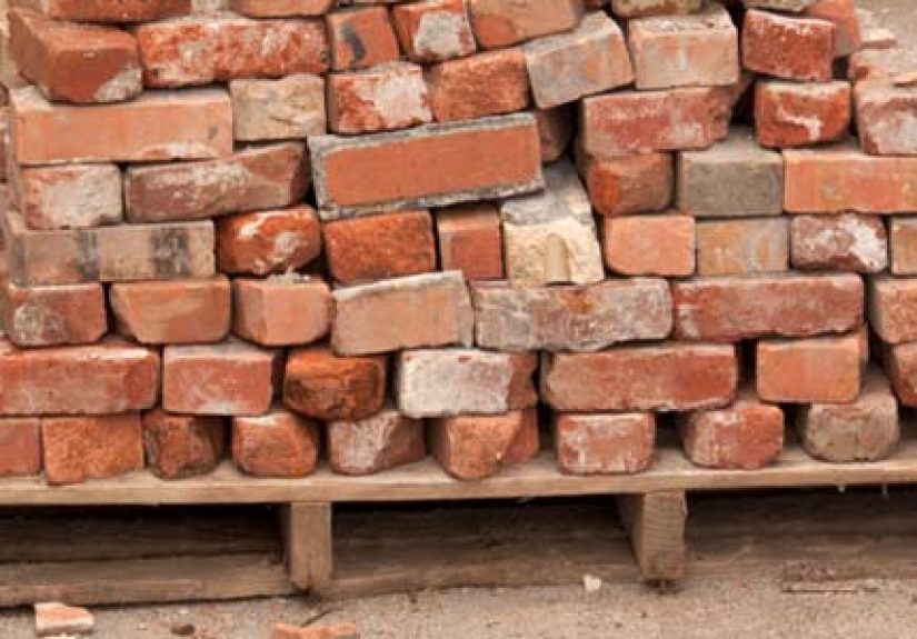 10 Creative Uses for Bricks
