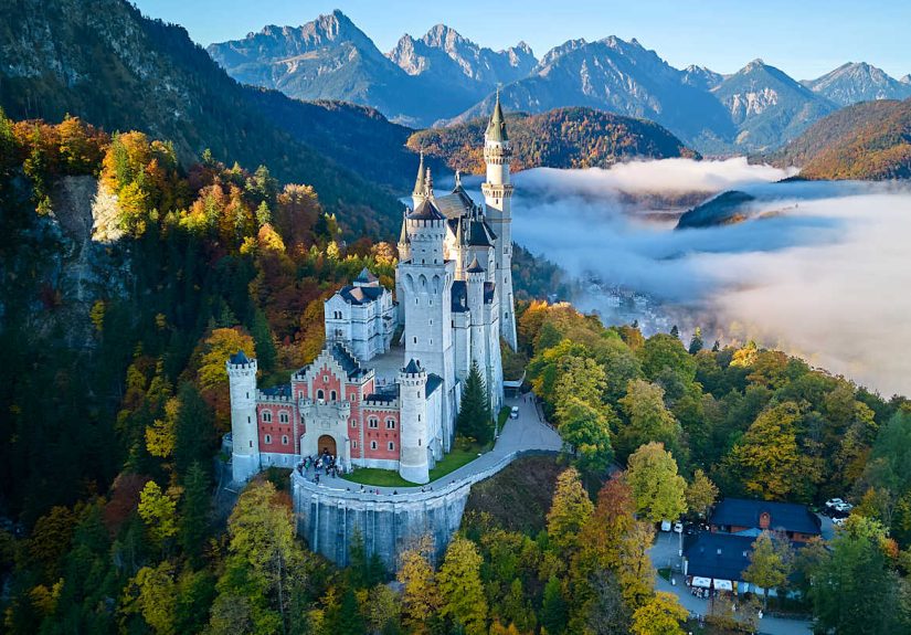 9 Beautiful Real-Life Castles That Look Straight Out of Disney