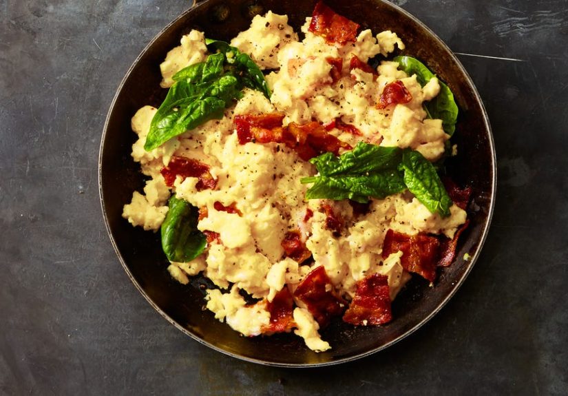 Best Gruyère, Bacon, and Spinach Scrambled Eggs Recipe - How To Make Gruyère, Bacon, and Spinach Scrambled Eggs