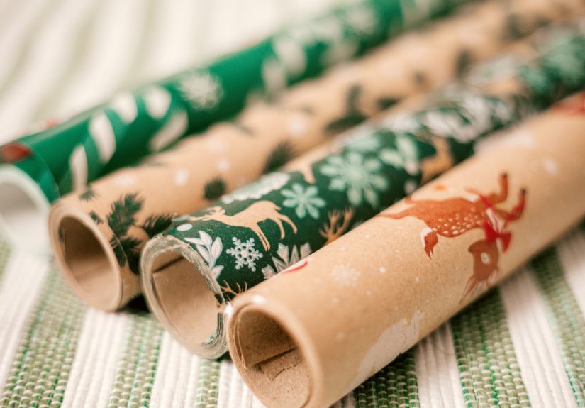 Dress Up Your Holiday Table with Wrapping Paper This Winter