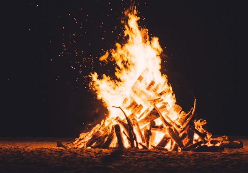 How to Use Math to Build the Perfect Campfire