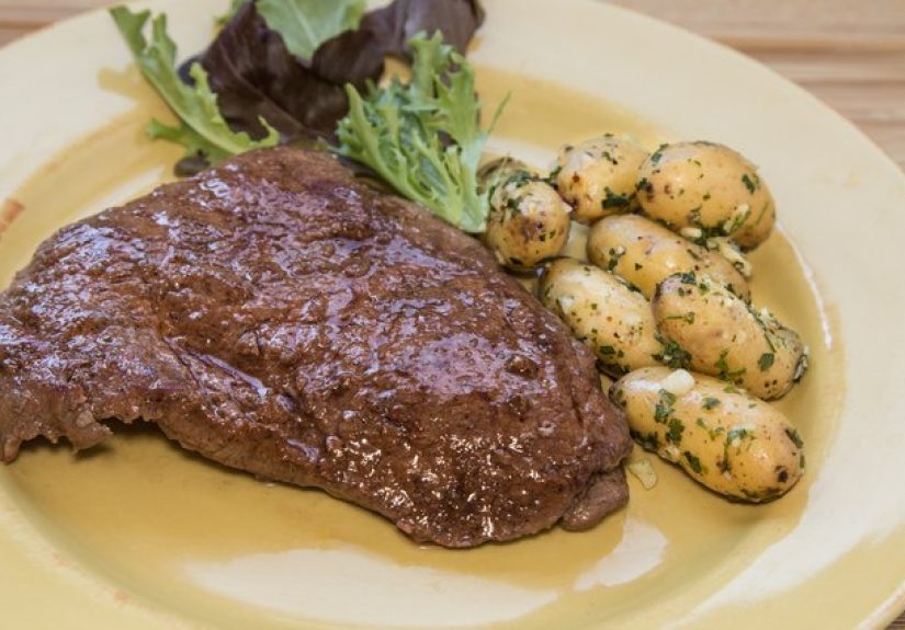 The Best Way to Reheat Steaks