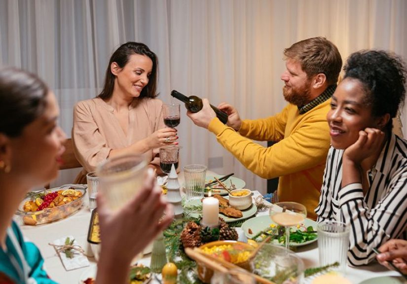 7 Simple Tips for Drinking Alcohol Mindfully This Holiday Season