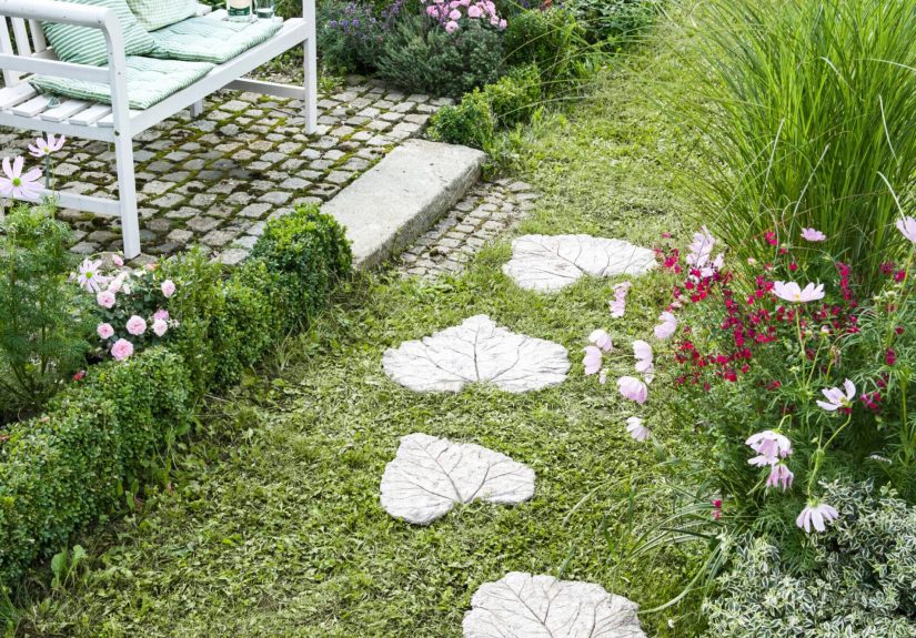 How to Make Leaf-Shaped Pavers