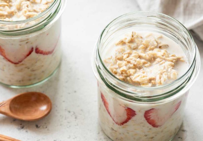 Is Eating Raw Oats Healthy? Nutrition, Benefits, and Uses