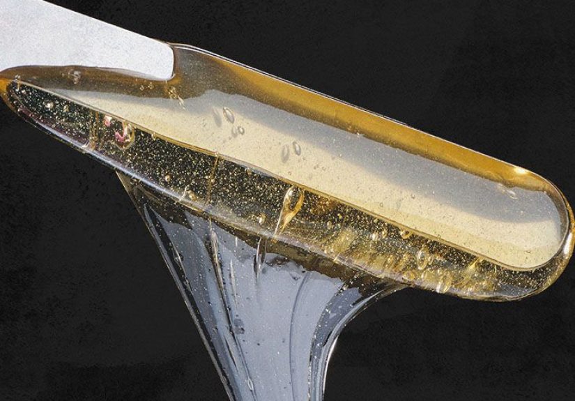 Sugar Wax vs. Waxing: Benefits, Risks, and DIY Recipe