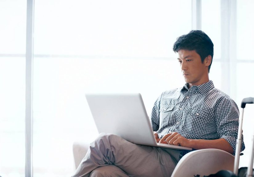 The Real Reason You Need to Take Your Laptop Out at Airport Security