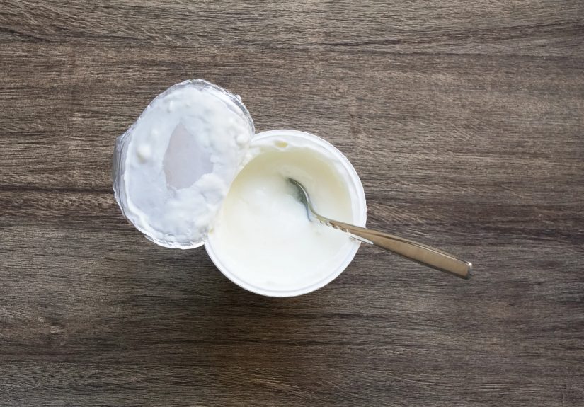 Using Unsweetened Yogurt to Help Manage Oral Thrush